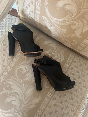 L.A.M.B by Gwen Stefani Satin and Leather Black Peep Toe Block Heel